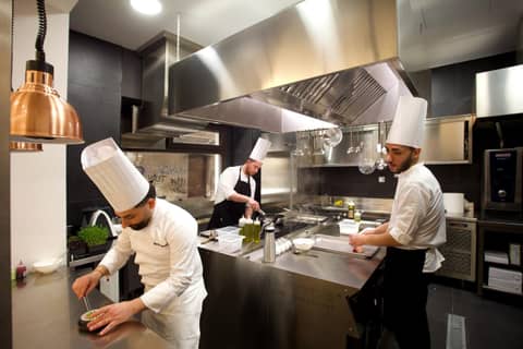 Palazzo Cartari — kitchen