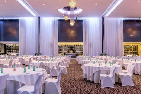 Le Meridien Dubai Hotel & Conference Centre — meeting & event spaces