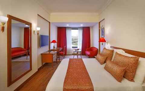 The Ambassador, Marine Drive, Mumbai — hotel room