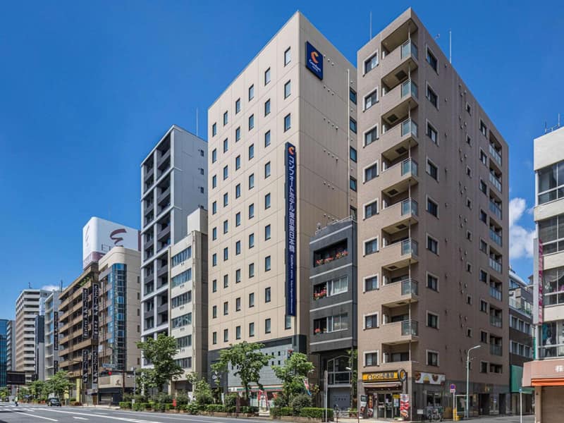 Comfort Hotel Tokyo Higashi Nihombashi — building