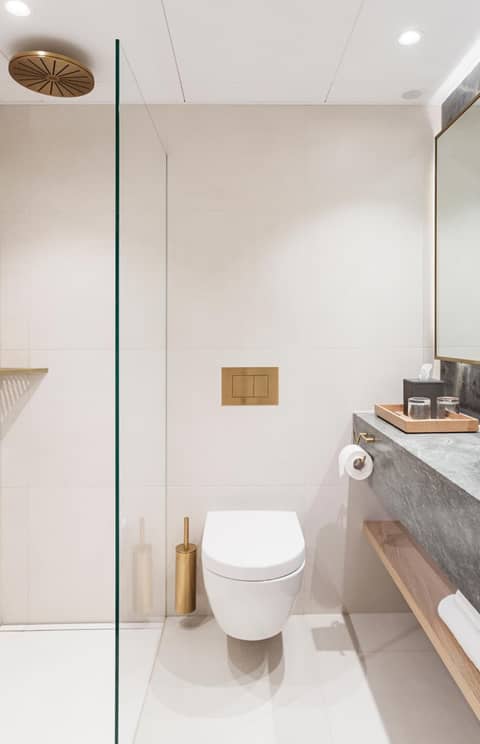 Admiral Hotel Copenhagen — bathroom