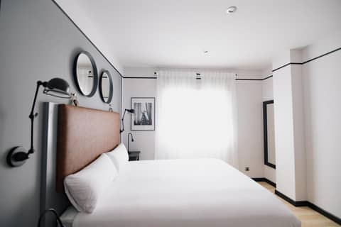 The Little Corner B&B — hotel room