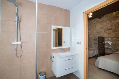 L'Otelet By Sweet — bathroom
