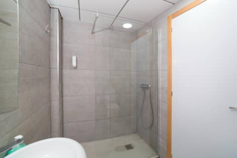 L'Otelet By Sweet — bathroom