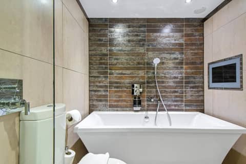 Roomzzz Manchester City — photo 8