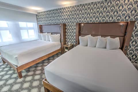 Q&C Hotel and Bar New Orleans, Autograph Collection — hotel room