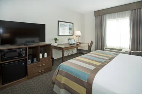 Wingate by Wyndham Calgary Airport — photo 4