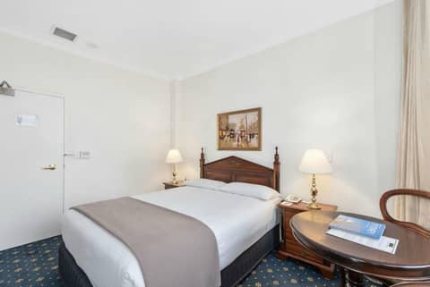 Castlereagh Boutique Hotel an Ascend Collection Hotel — hotel room