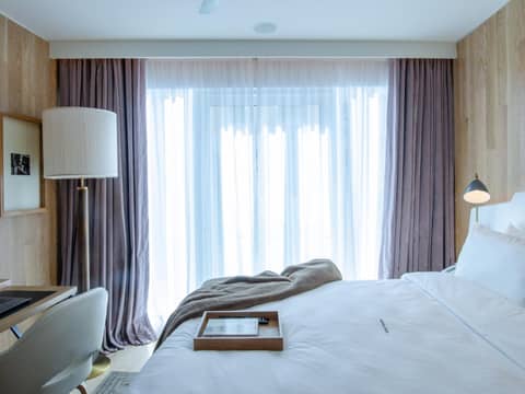 Browns Avenue Hotel — photo 3