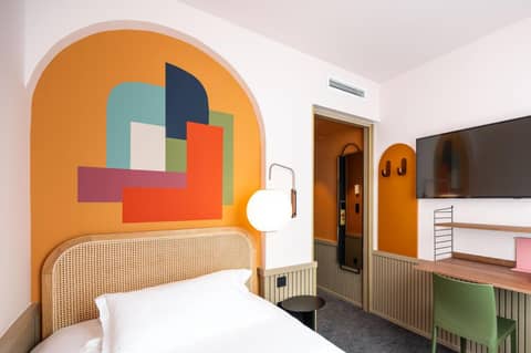 Hôtel Des Artistes — photo 9