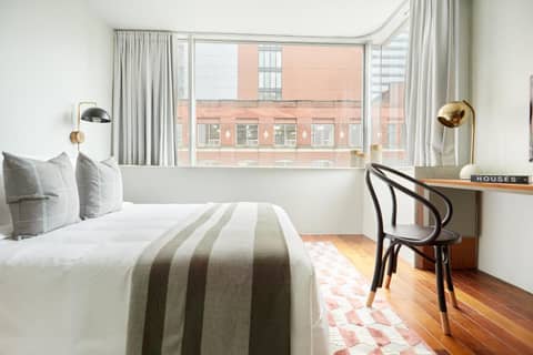 Nester Finn Entertainment District — hotel room