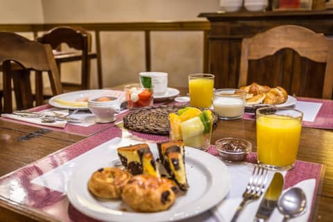 Hotel Mario's — dining