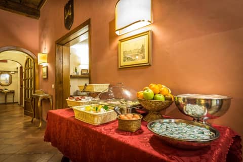 Hotel Mario's — dining