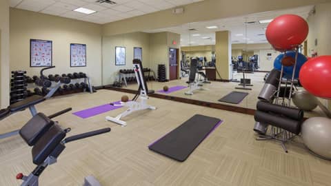 The Florida Hotel & Conference Center in the Florida Mall — photo 6