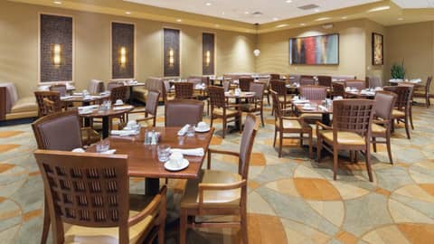 The Florida Hotel & Conference Center in the Florida Mall — photo 7