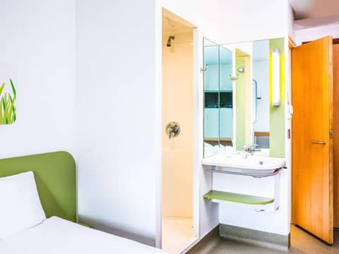 ibis budget Glasgow — photo 7