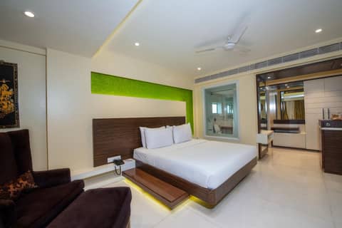 Hotel Bawa Suites Bandra — hotel room