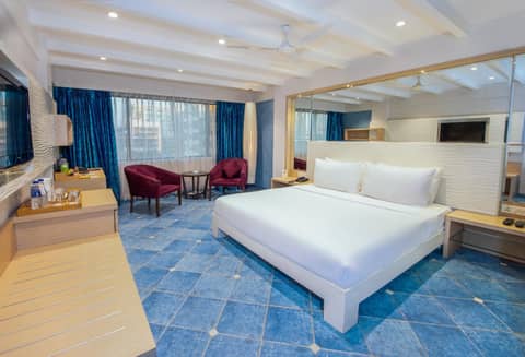 Hotel Bawa Suites Bandra — hotel room