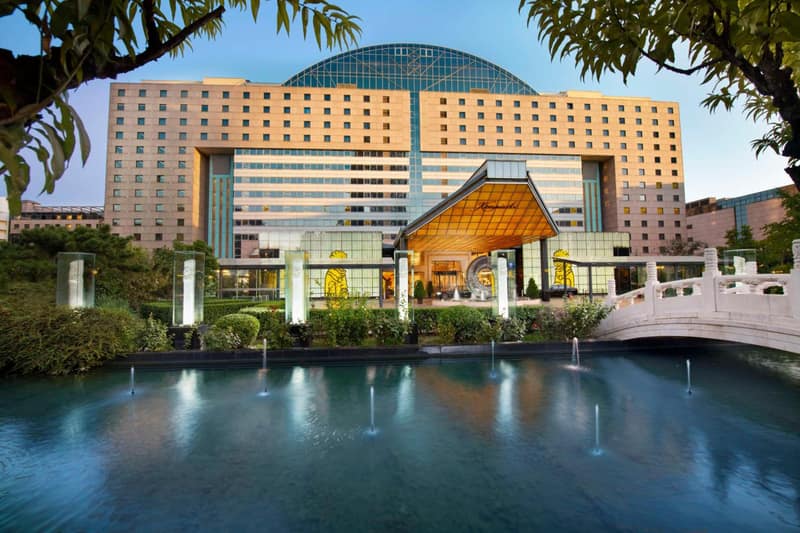 Kempinski Hotel Beijing Yansha Center — building