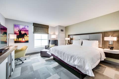 Hampton Inn & Suites Fort Worth Downtown — photo 9