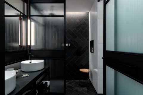 QT Melbourne — bathroom