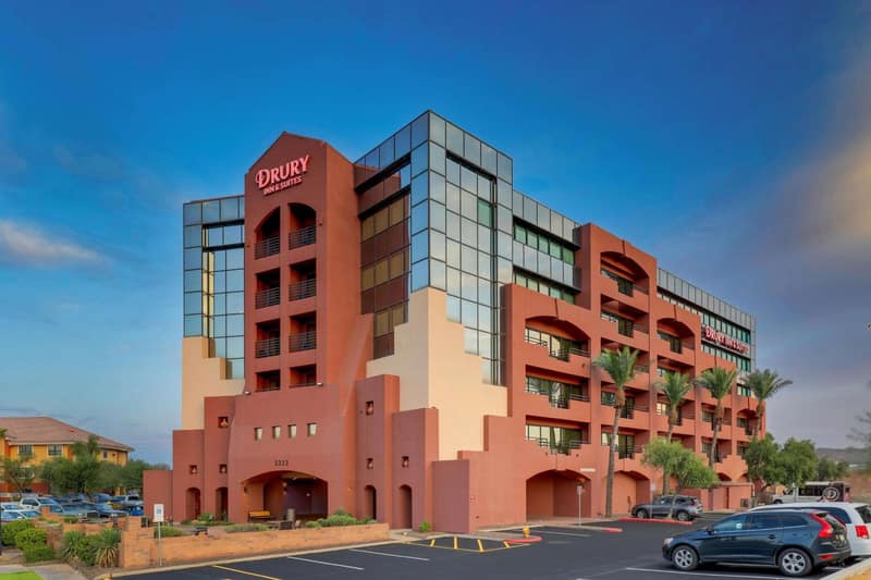 Drury Inn & Suites Phoenix Airport — building