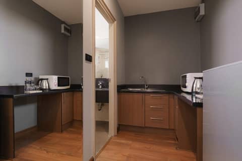 iCheck inn Residence soi 2 — kitchen