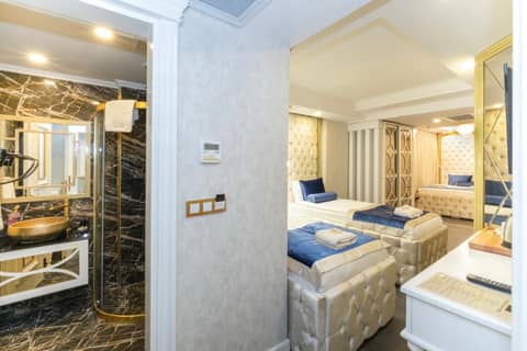 Leslion Luxury Hotel — photo 2