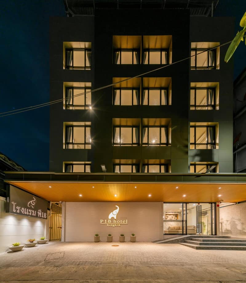 P18 Hotel Bangkok — building