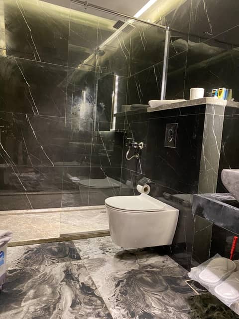 The View Delta Hotel — bathroom