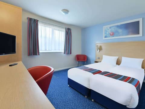 Travelodge Manchester Ancoats Hotel — photo 4