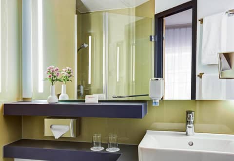 IntercityHotel Hamburg Altona — photo 4