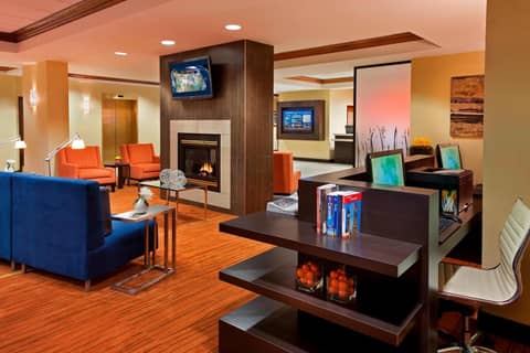 Courtyard by Marriott Toronto Airport — photo 6
