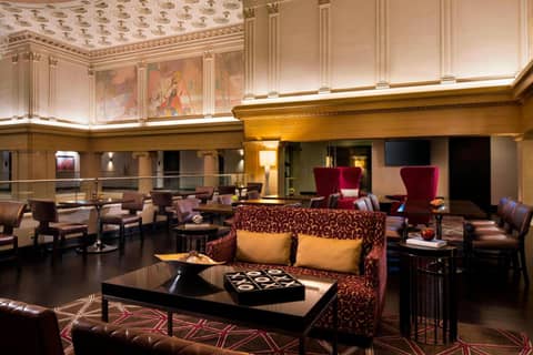 Renaissance Denver Downtown City Center Hotel — lounge