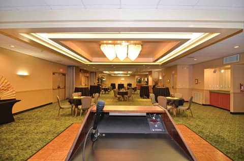 Airport Honolulu Hotel, Trademark Collection by Wyndham — photo 2