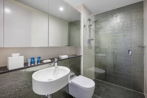 Meriton Suites North Sydney — photo 2