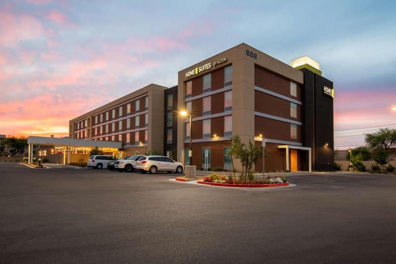 Home2 Suites By Hilton Phoenix Airport North, Az — building