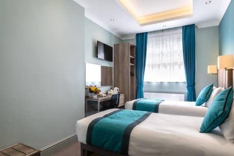 Sidney Hotel London-Victoria — hotel room