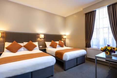 Sidney Hotel London-Victoria — hotel room