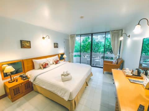 Nern Chalet Beachfront Hotel — photo 8