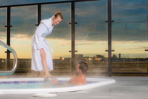 Applause Hotel Calgary Airport by CLIQUE — photo 4