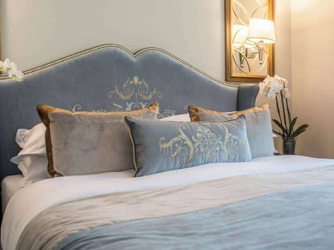 Bachleda Luxury Hotel Kraków - MGallery Collection — bedroom