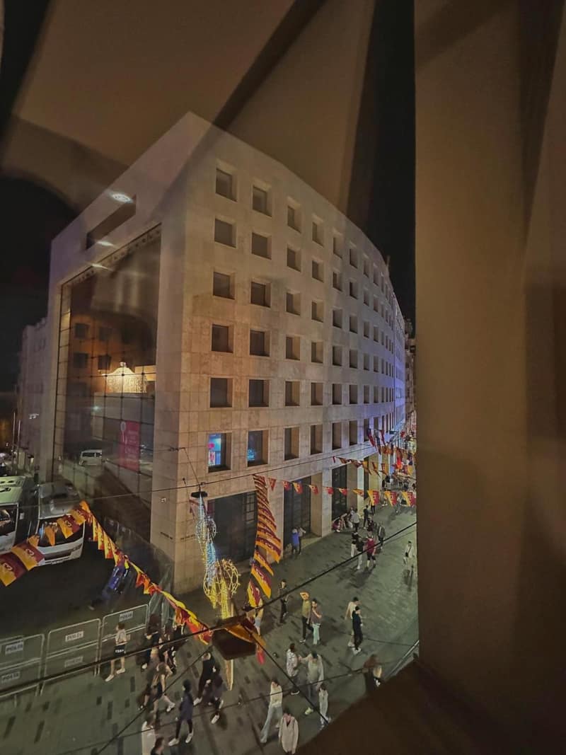 Mayata Gallery — building