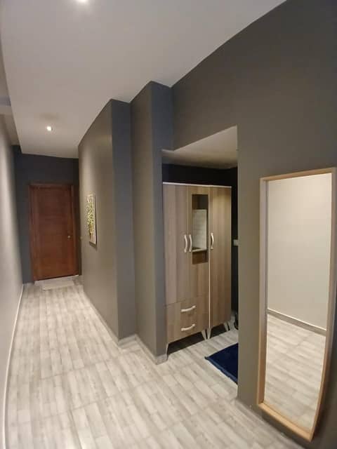 Mayata Gallery — bathroom