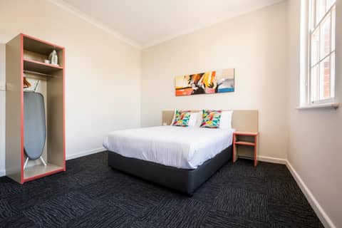 Granville Hotel — hotel room