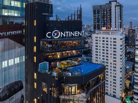 Montraj Continent Sukhumvit Bangkok — roof