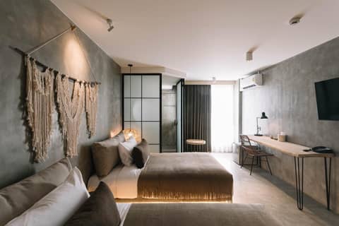 Glory Wabi Sabi Hotel 清迈古城荣耀侘寂酒店 — hotel room