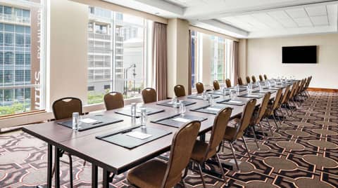 Hampton Inn Chicago McCormick Place — meeting & event spaces