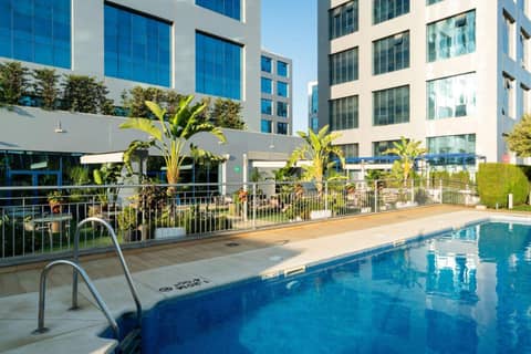 Hilton Garden Inn Sevilla — recepcion & lobby
