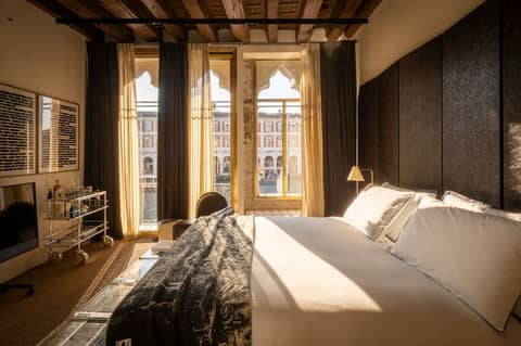 The Venice Venice Hotel — photo 3